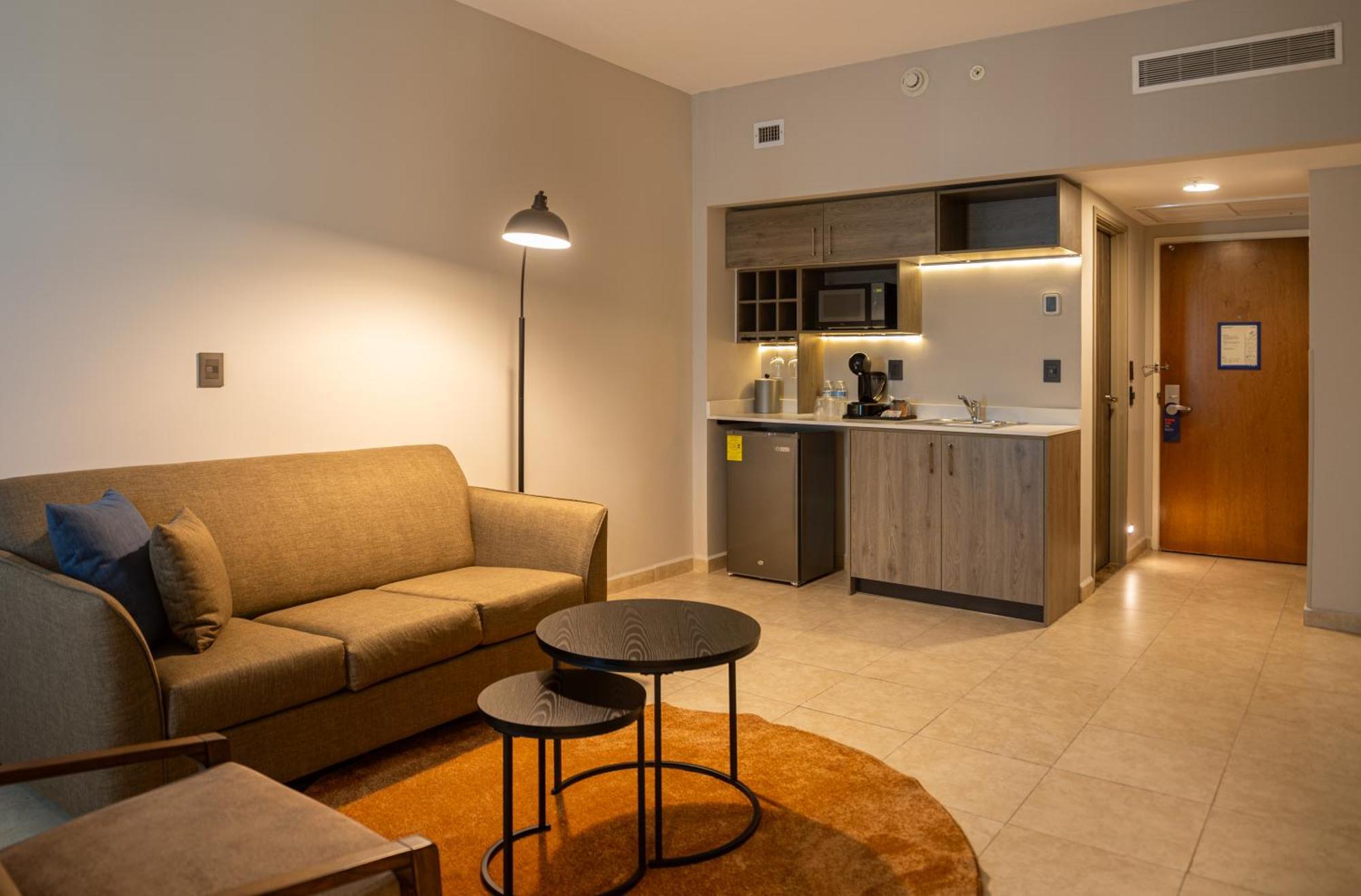 Holiday Inn Express Tapachula By Ihg Exterior photo