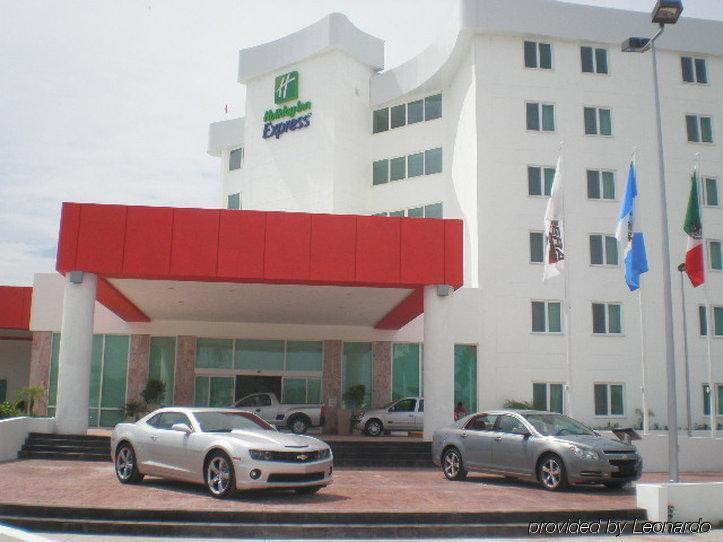 Holiday Inn Express Tapachula By Ihg Exterior photo