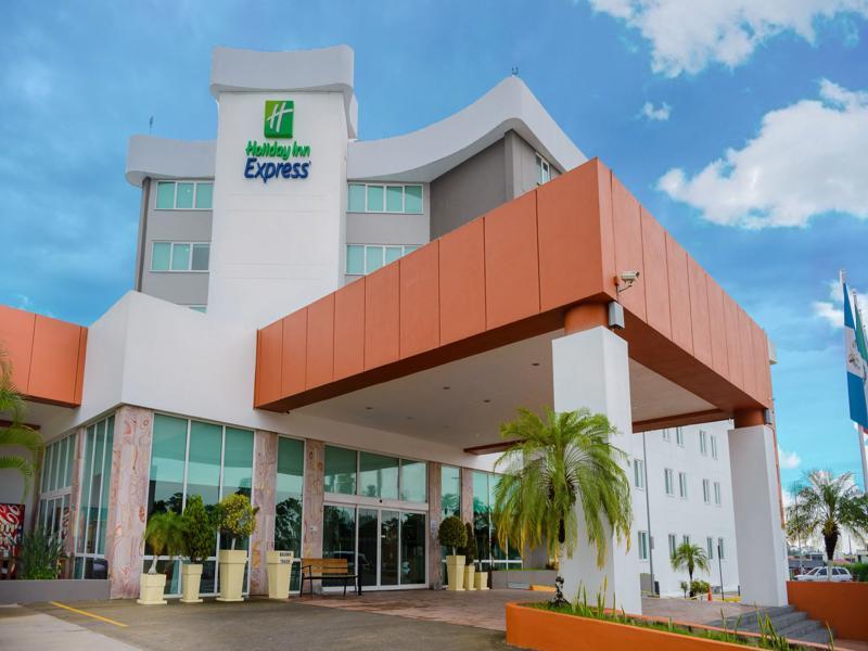 Holiday Inn Express Tapachula By Ihg Exterior photo